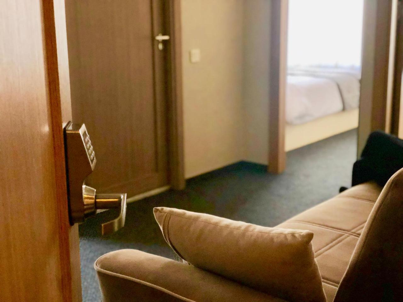 Tbili Hotel Tbilissi Chambre photo