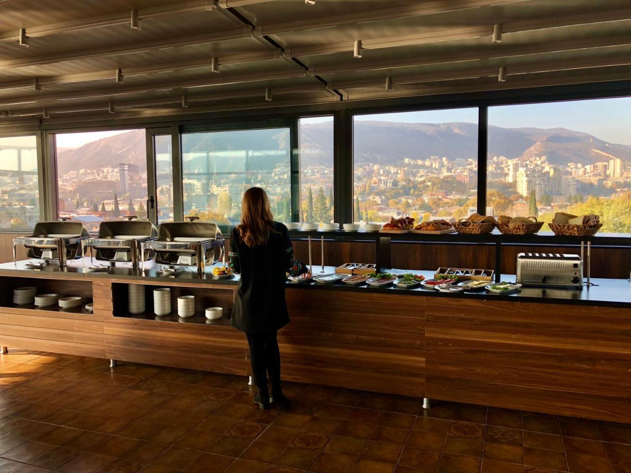 Tbili Hotel Tbilissi Extérieur photo